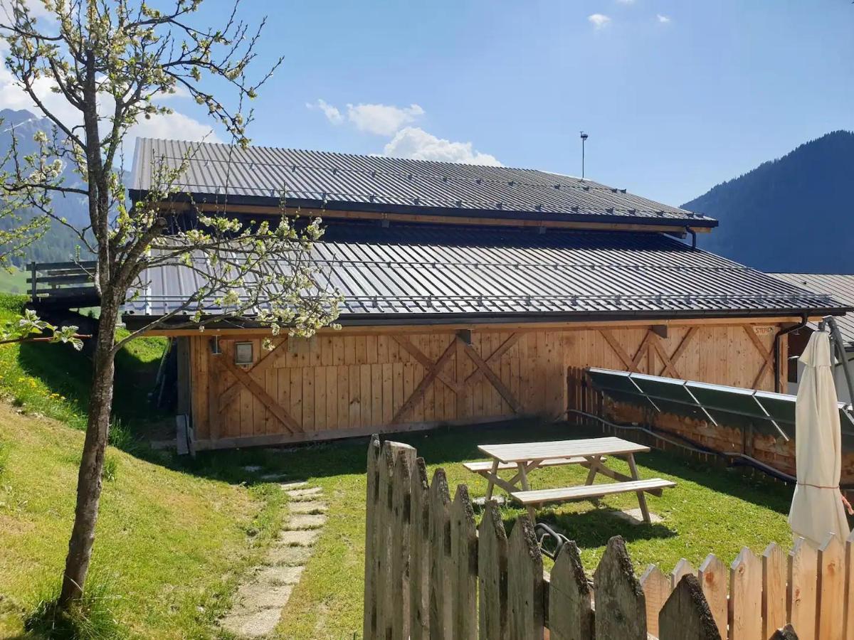 App. Monte Pore - Agriturismo La Majon Коле Санта Лучия Екстериор снимка